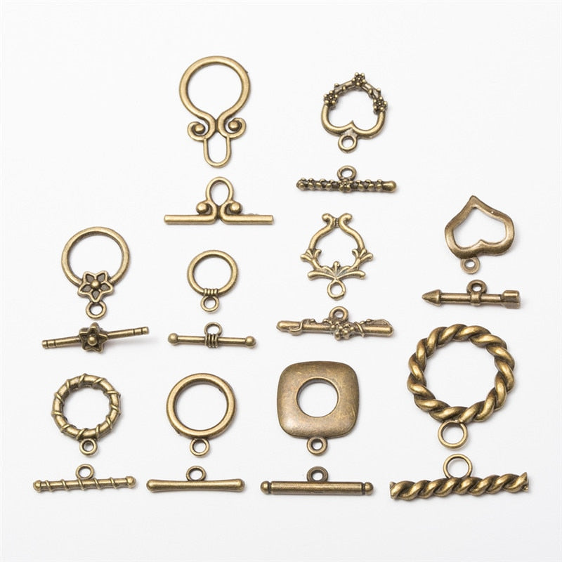 Identifying Vintage Jewelry: Tips | AU Precious Metals